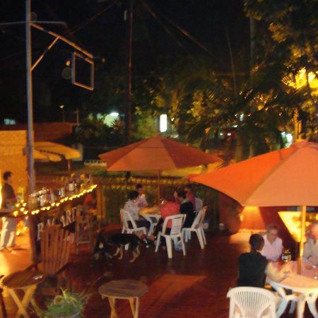 Auberge de jeunesse Residencial Uno à Puerto Iguazú Extérieur photo
